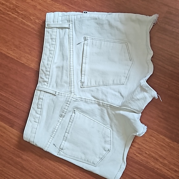 Massimo Power Stretch High Rise Denim Shorts Button Fly Raw Hem Sz 6/ 28 White - Picture 9 of 11